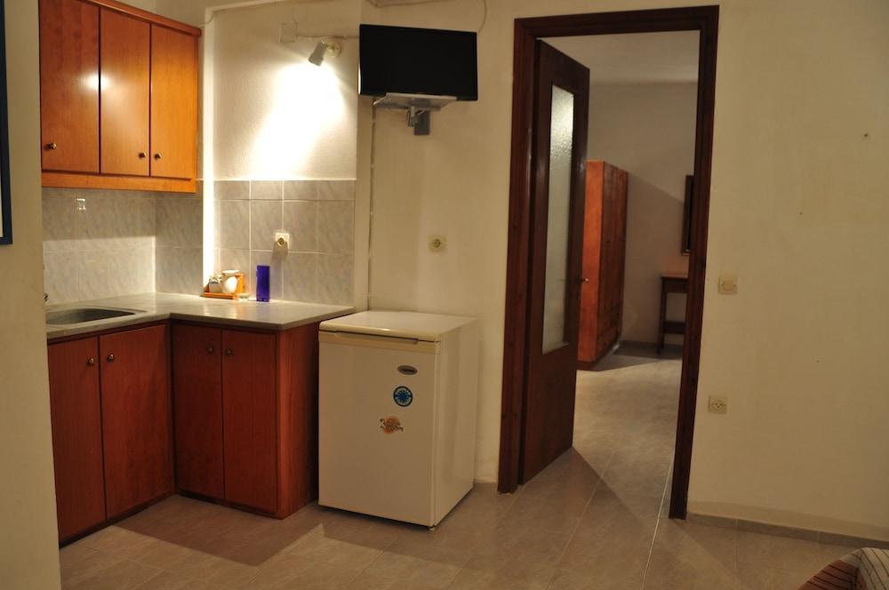 Michalis Apartments Near The Beaches With Sea View Páros Dış mekan fotoğraf