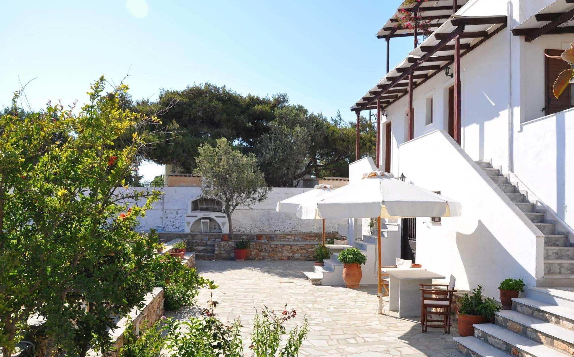 Michalis Apartments Near The Beaches With Sea View Páros Dış mekan fotoğraf
