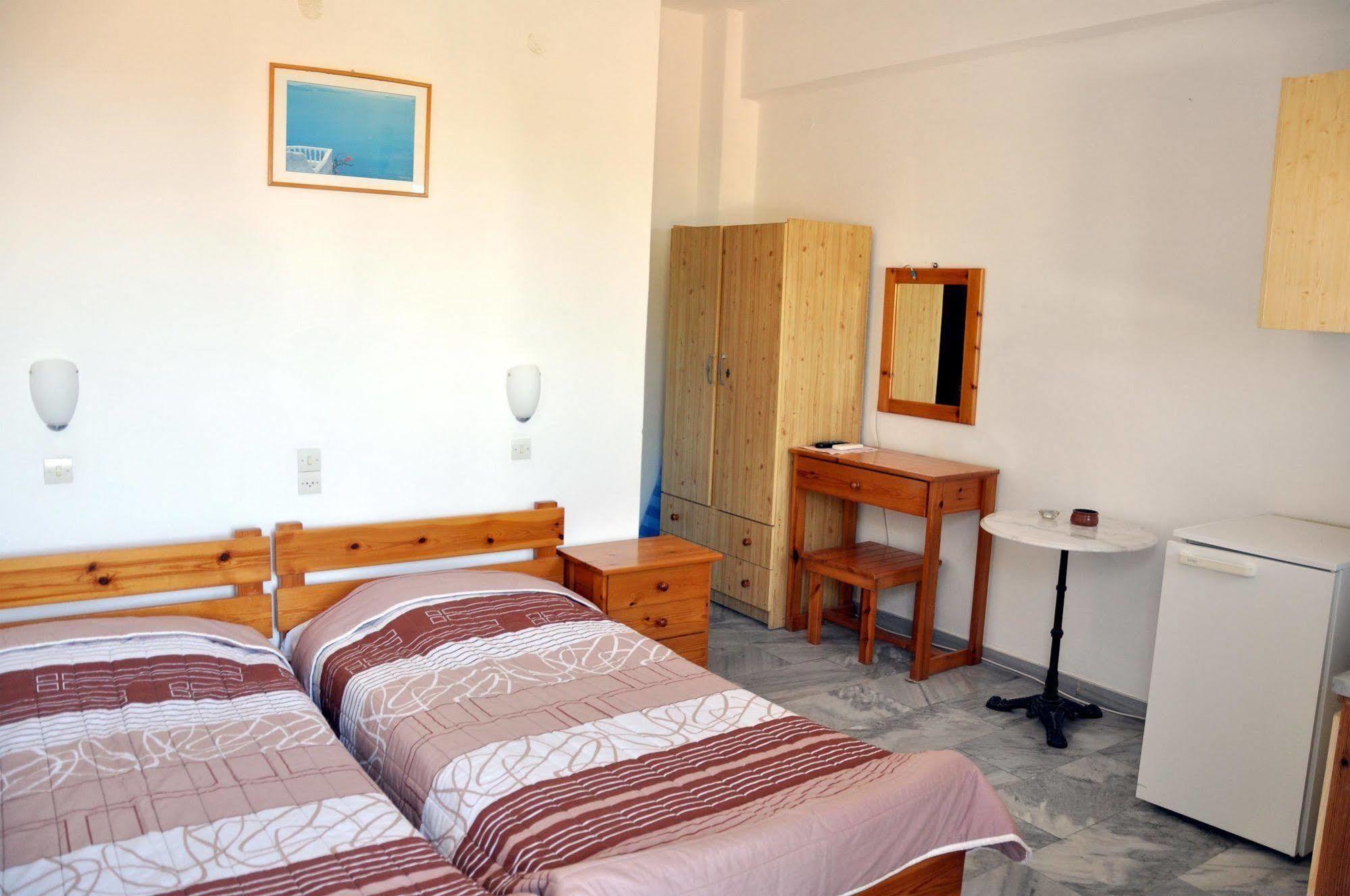 Michalis Apartments Near The Beaches With Sea View Páros Dış mekan fotoğraf